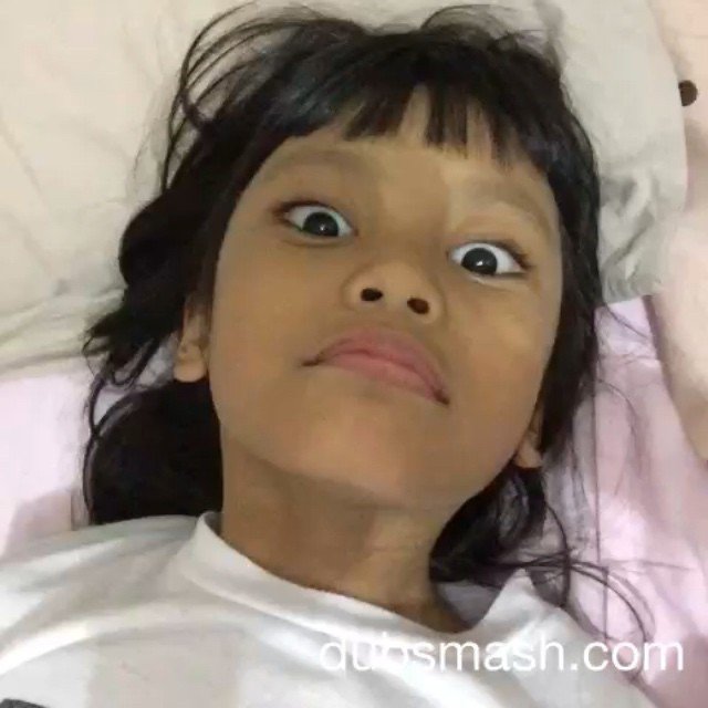 Yang cowo-cowo udah pada tidur, kita malah maen ginian 😄😄